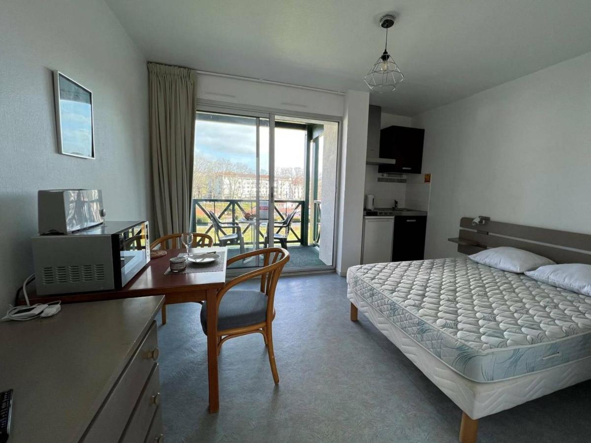 Studio Lilas A Cambo-Les-Bains : Terrasse, Parking, Proche Thermes, Internet, Animaux Acceptes - Fr-1-495-96 ภายนอก รูปภาพ